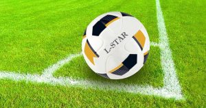 UEFA präsentiert Spezialball für Linksfüßer